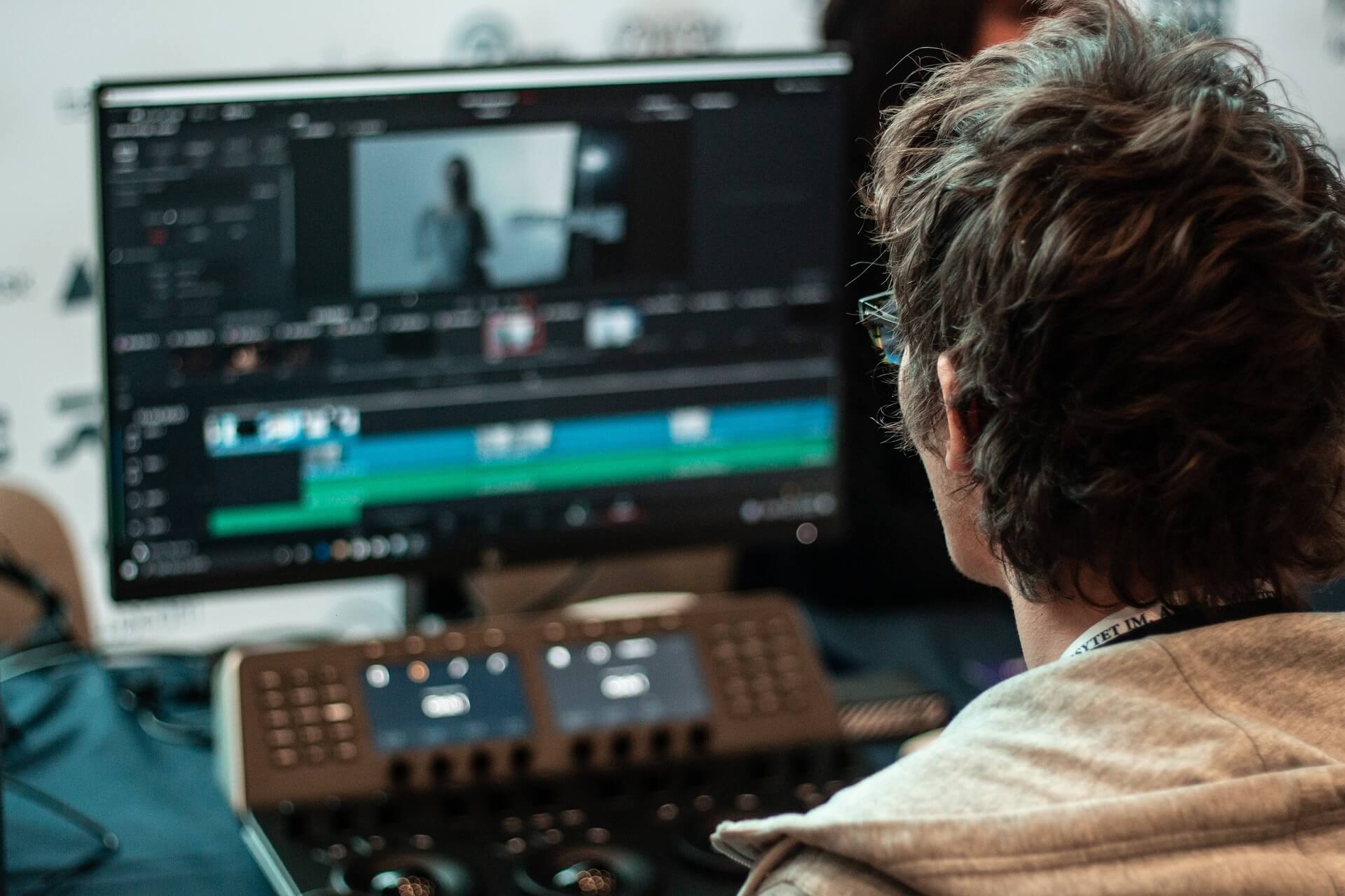 The Best AI Photo Editors in 2025: A Complete Guide